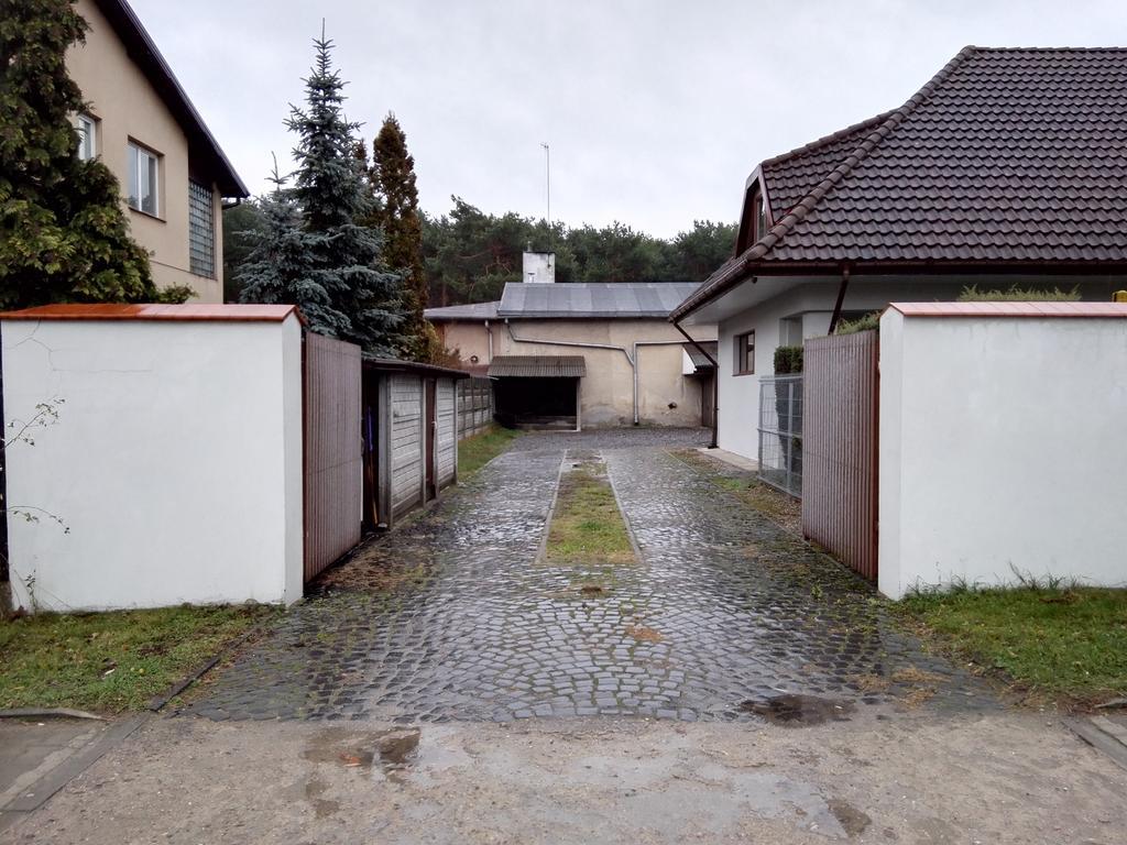 Pokoje Goscinne Sonia Tuszyn Bagian luar foto
